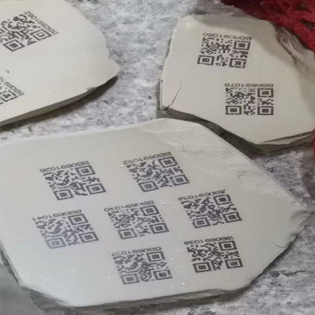 商标二维码耐高温标签承受1200°高温